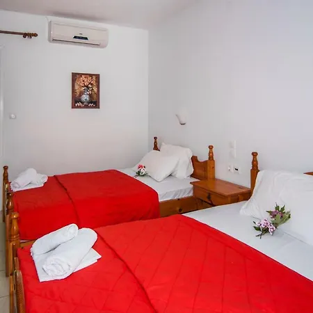 Musses Kókkinon Nerón